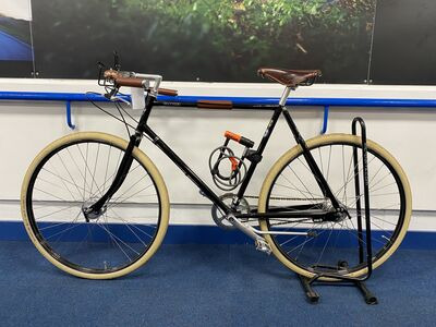 Pashley Guv'nor click to zoom image