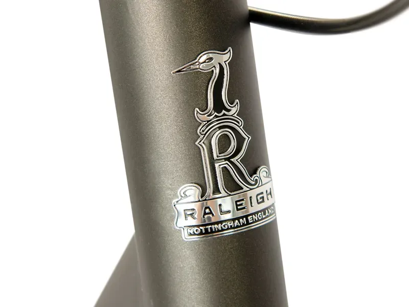 2020 Raleigh Pioneer Trail Crossbar 27.5 Hybrid Bike in Green-7