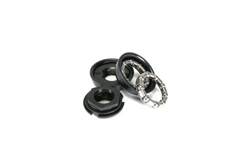 Salt Rookie US Bottom Bracket Set in Black